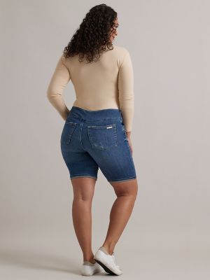 Women's Fever Bermuda Short in Whats Happening alternative view 4