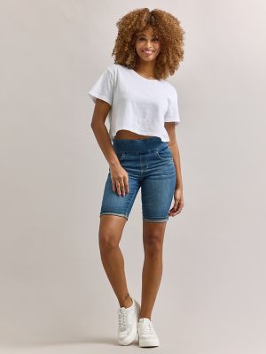 Women's Fever Bermuda Short in Whats Happening