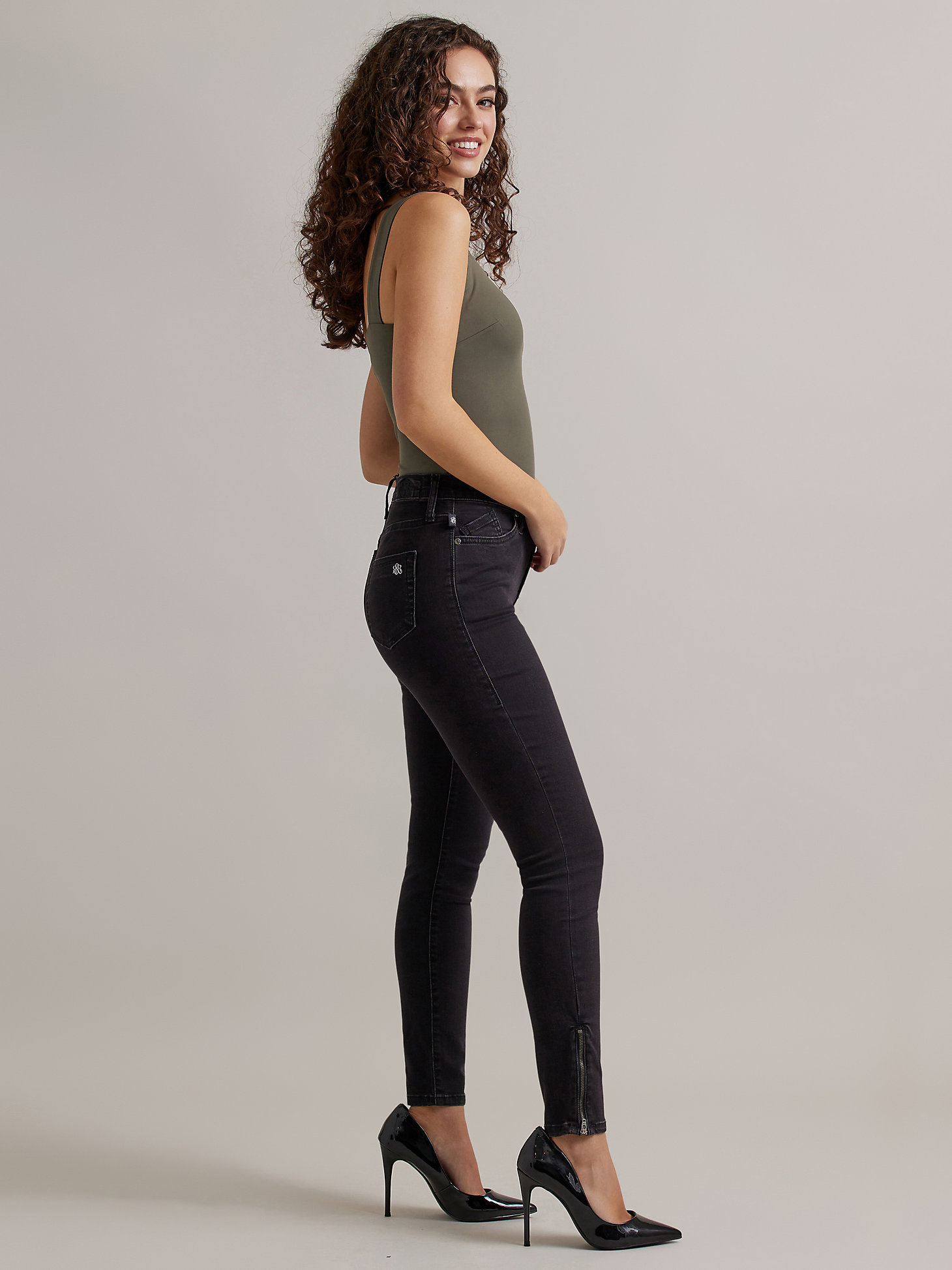 Women's High Roller High Rise Skinny Jean in Zip It alternative view 2