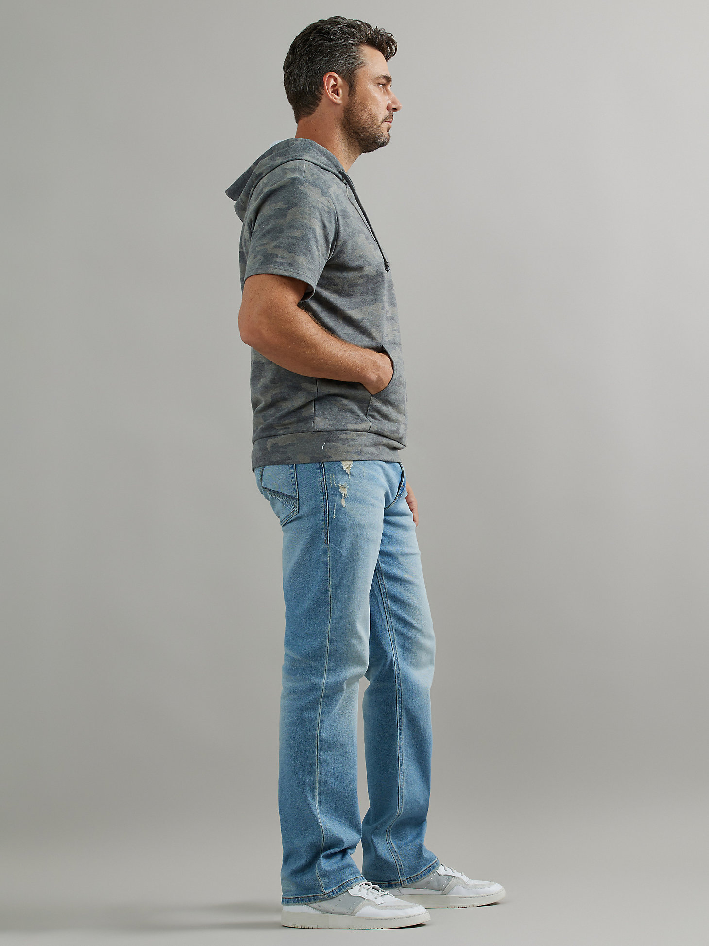 Men's Grady Relaxed Fit Straight Jean in Rush Hour alternative view 7