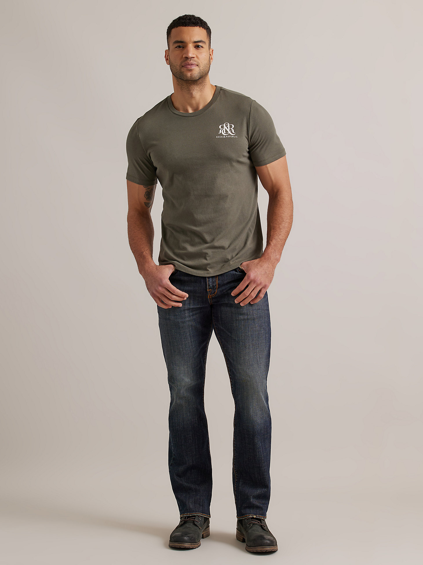 Short Sleeve Logo Tee in Olive main view