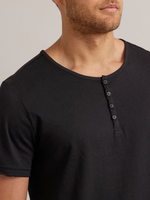 Men's Short Sleeve Henley in Black alternative view 2